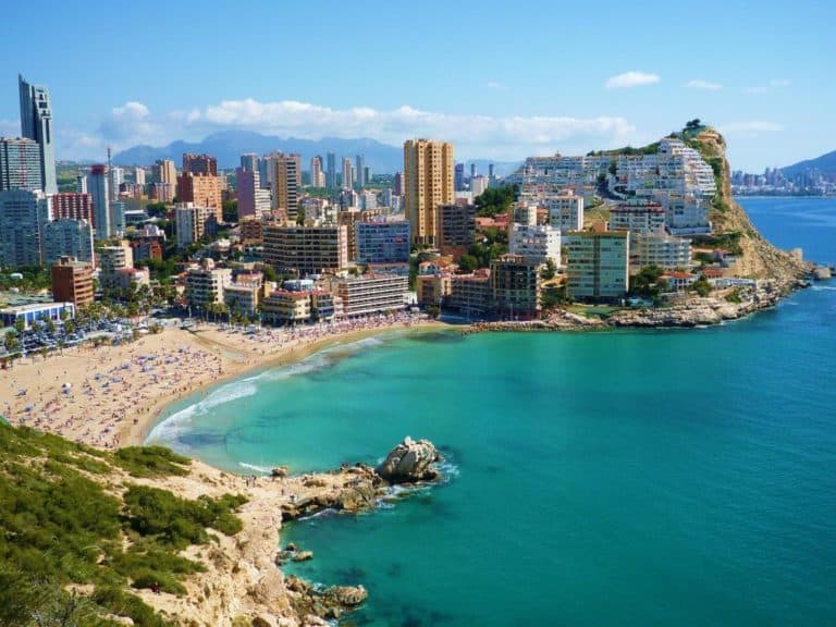 15 Best Things to Do in Benidorm (Spain) - The Crazy Tourist