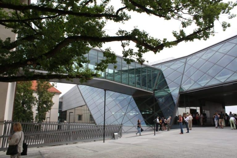 15 Best Things to Do in Linz (Austria) - The Crazy Tourist