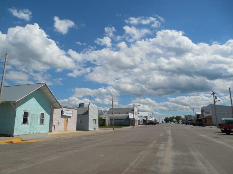 15 Best Small Towns to Visit in South Dakota The Crazy Tourist