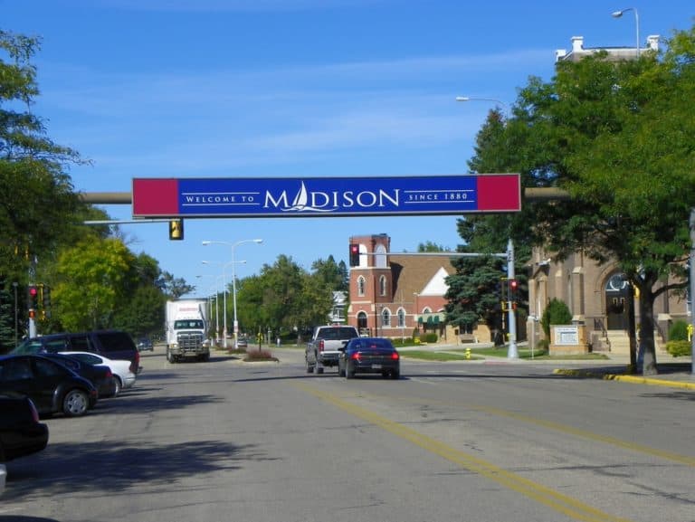 15 Best Small Towns to Visit in South Dakota The Crazy Tourist