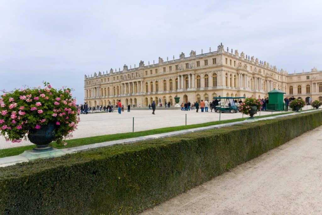 The Château's Apartments