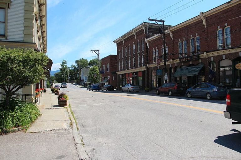 15 Best Small Towns to Visit in Vermont The Crazy Tourist