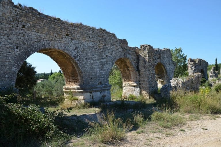 15 Best Things to Do in Arles (France) The Crazy Tourist