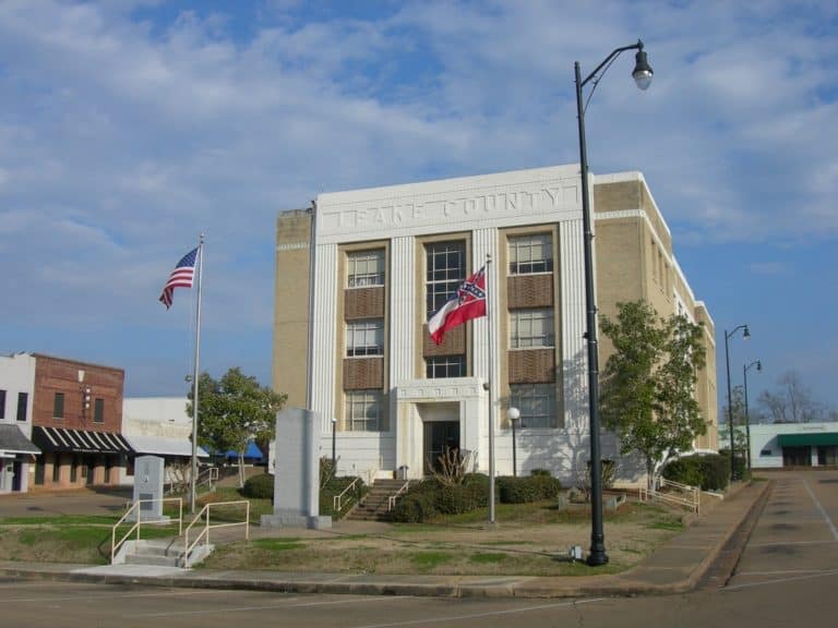 15 Best Small Towns to Visit in Mississippi The Crazy Tourist