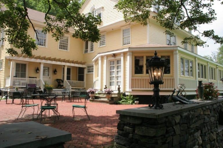 15 Best Romantic (Weekend) Getaways in Connecticut The Crazy Tourist