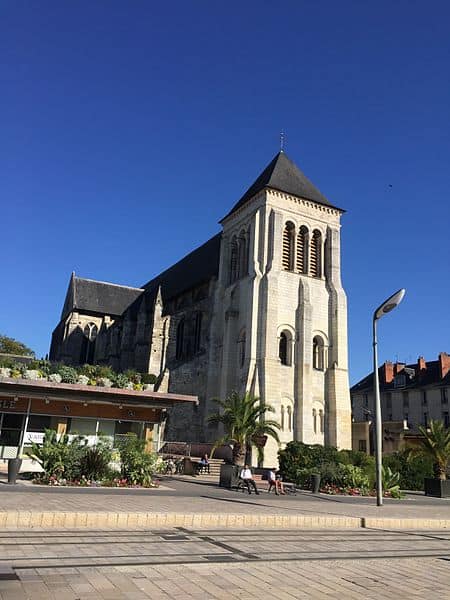 Église Saint-Julien de Tours