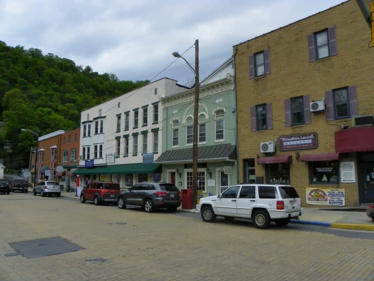 15 Best Small Towns to Visit in West Virginia The Crazy Tourist