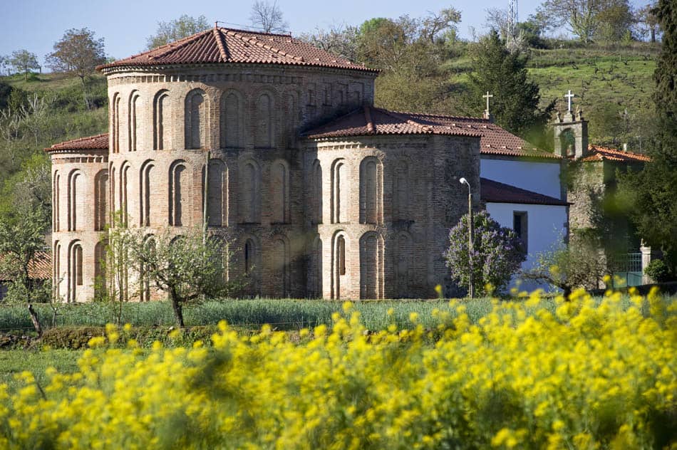 Igreja de Castro de Avelãs