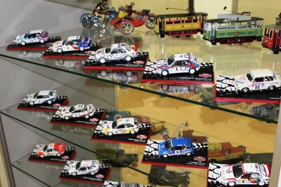 Museu Didático Do Automóvel Em Miniatura