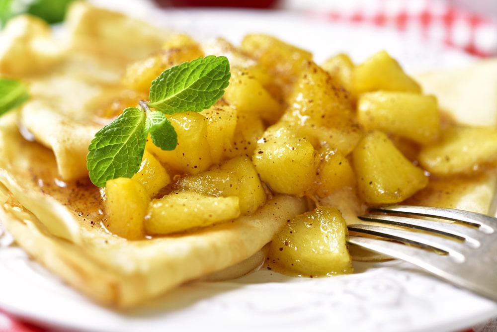 Crêpes With Caramelised Apples