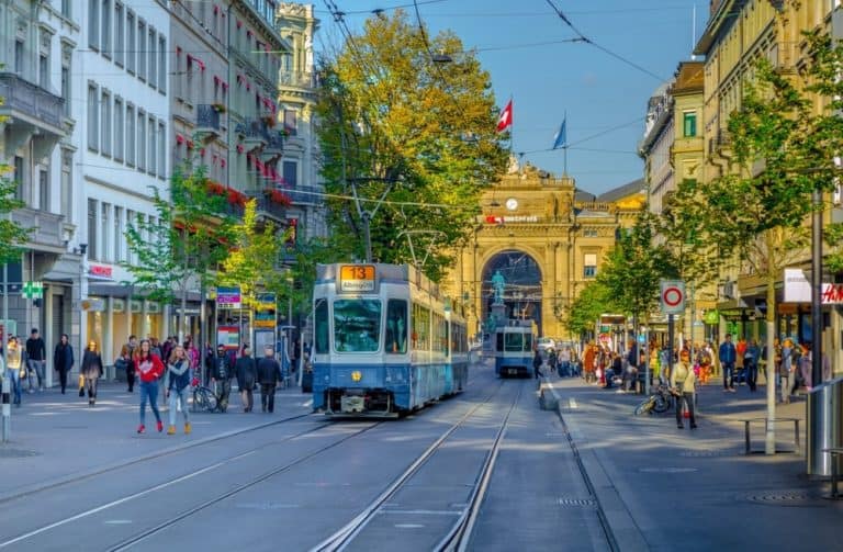 25 Best Things to Do in Zürich (Switzerland) The Crazy Tourist