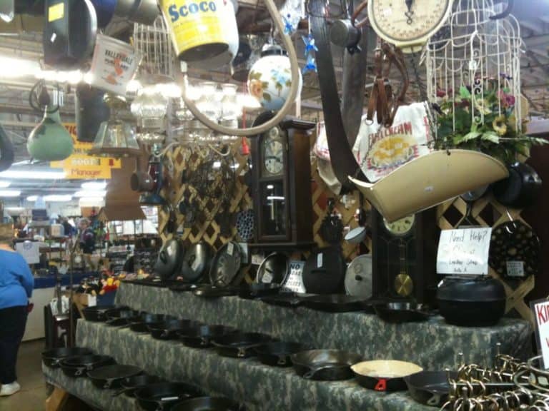 15 Best Flea Markets in The Crazy Tourist