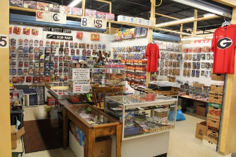 15 Best Flea Markets in The Crazy Tourist