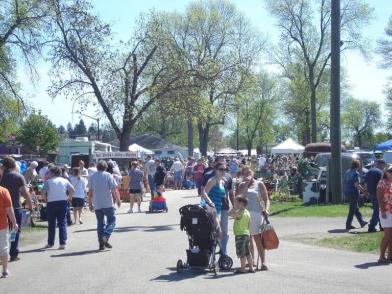 15 Best Flea Markets in Wisconsin The Crazy Tourist