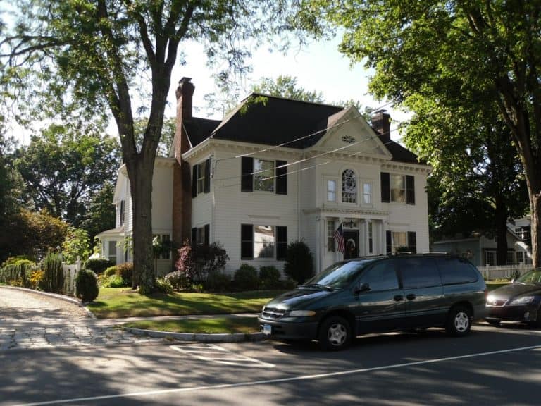 15 Best Places to Live in Connecticut The Crazy Tourist