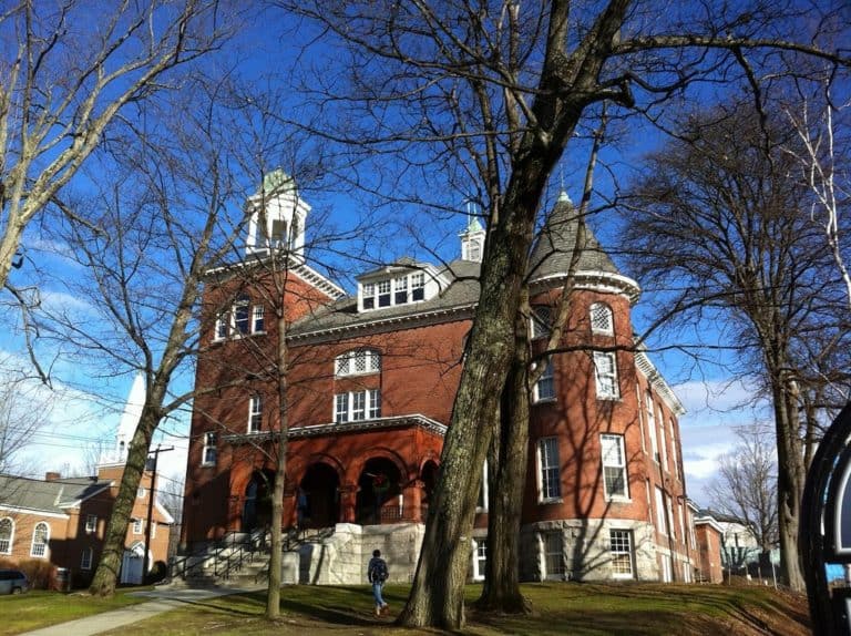 15 Best Places to Live in Maine The Crazy Tourist