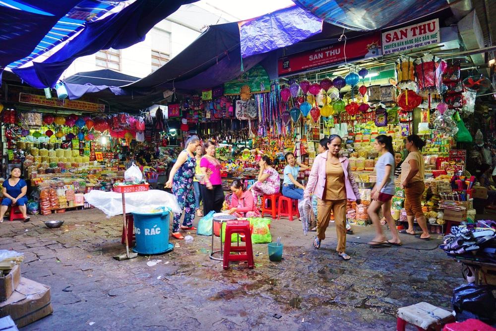 Dong Ba Market
