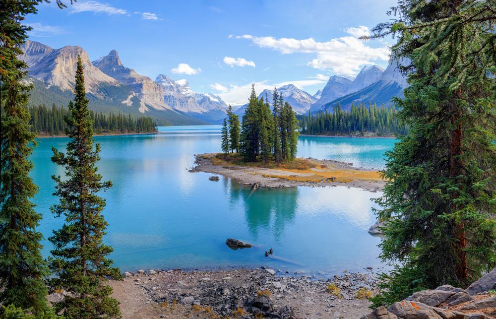 15 Best Lakes In Canada The Crazy Tourist