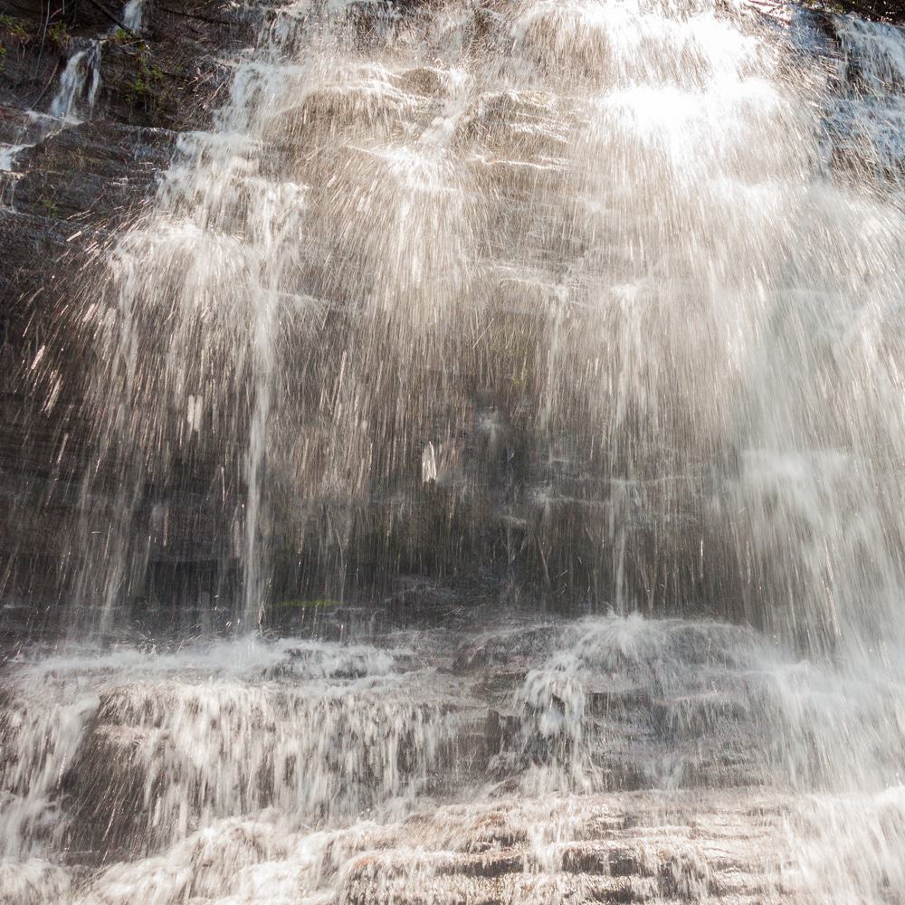 Spoonauger Falls